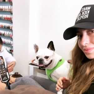 Meet your Posher, Esra